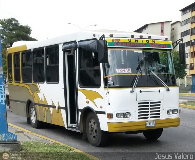 Uni�n Expresos Tovar 16 por Jes�s Valero