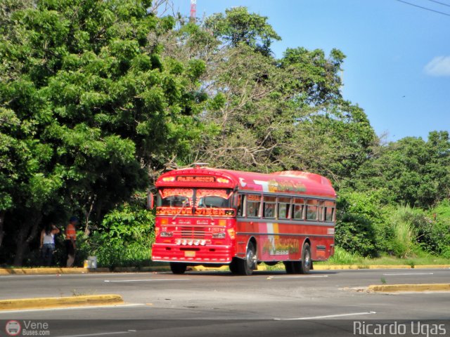 Transporte Agua Blanca 68 por Ricardo Ugas