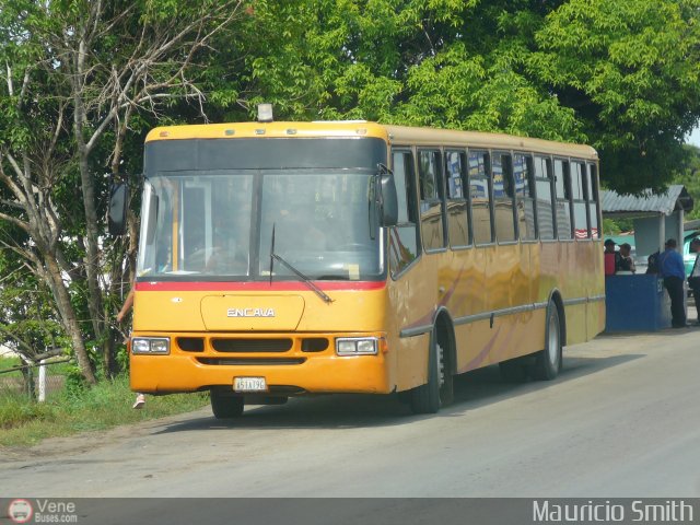 Particular o Desconocido 058 por Mauricio Smith