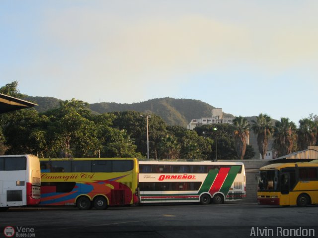 Garajes Paradas y Terminales Caracas por Alvin Rondn