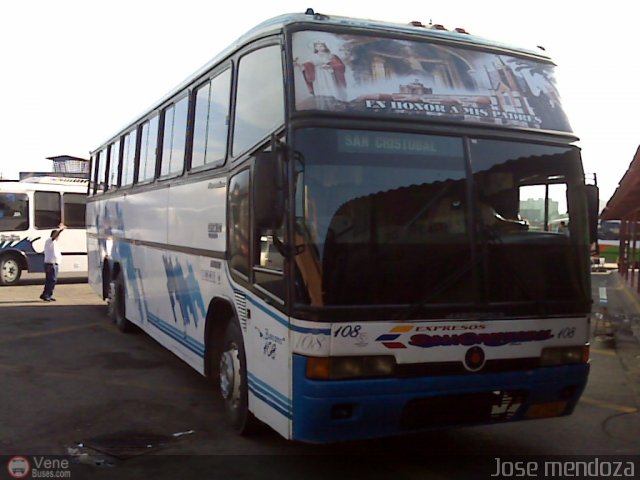 Expresos San Crist�bal 108 por Jousse Hernandez