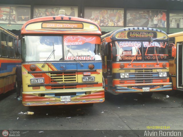 Garajes Paradas y Terminales Caracas por Alvin Rondn