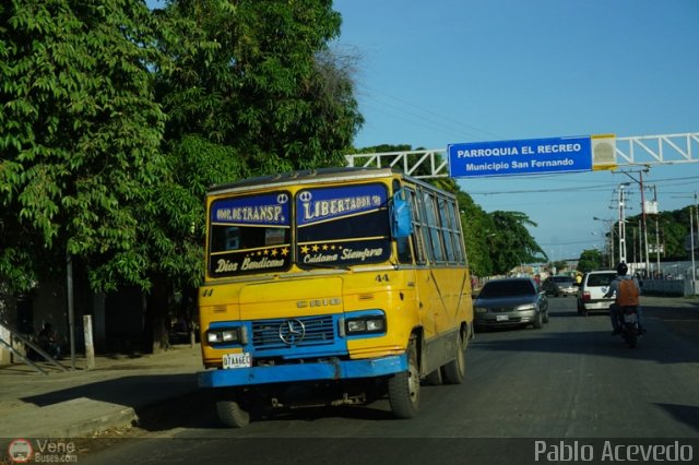 AP - Cooperativa de Transporte Libertador 44 por Pablo Acevedo