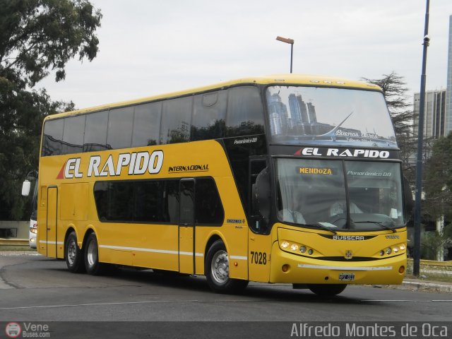 El Rápido Internacional 7028 por Alfredo Montes de Oca