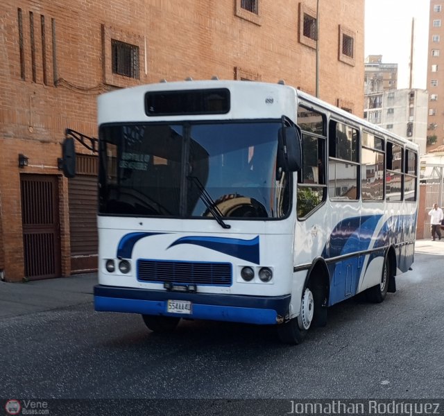 DC - A.C. Línea Sur Este 093 por Jonnathan Rodríguez