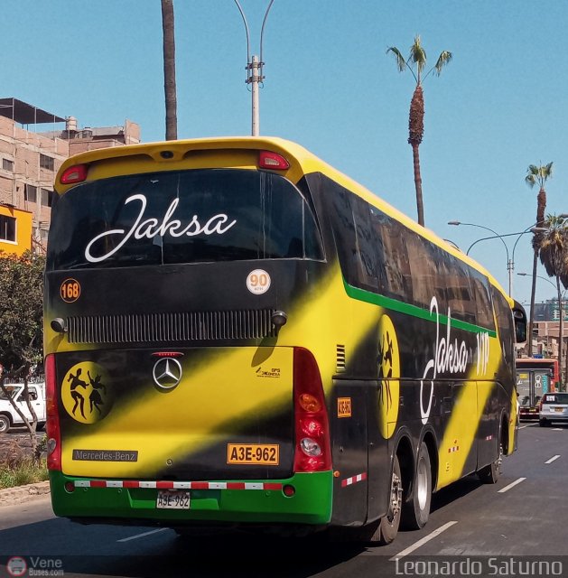 Turismo Jaksa 168 por Leonardo Saturno