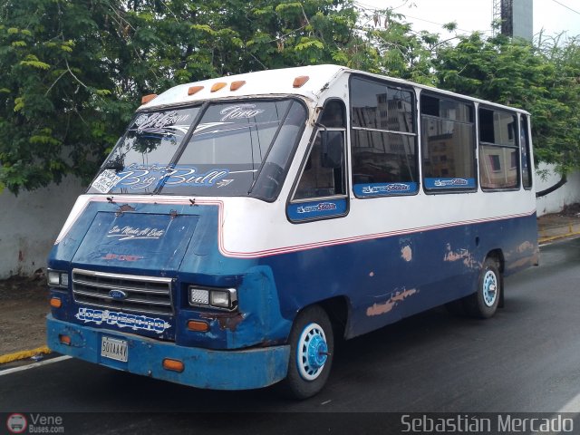 ZU - U.C. Barrio La Polar 810 por Sebasti�n Mercado