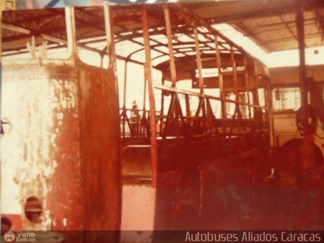 DC - Autobuses Aliados Caracas C.A. 32 por Alejandro Curvelo