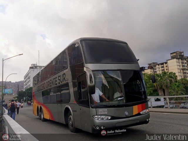 Cruceros Oriente Sur 133 por Juder Valentn