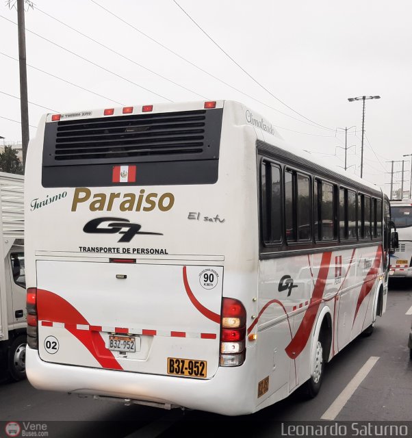 Turismo Paraso 002 por Leonardo Saturno
