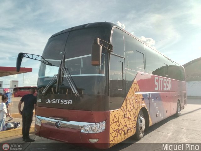 Sistema Integral de Transporte Superficial S.A 6520 por Miguel Pino