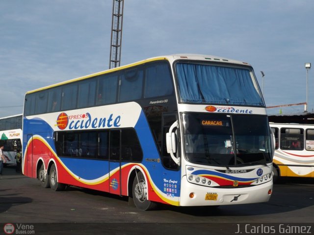 Expresos Occidente 023 por J. Carlos G�mez