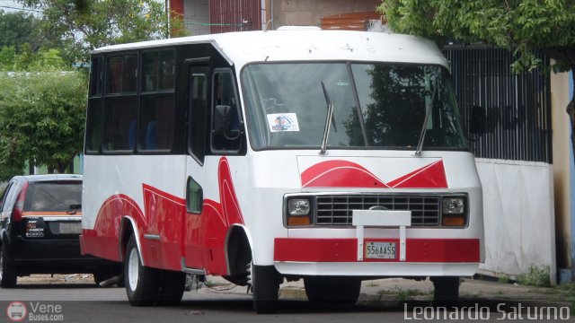 Particular o Desconocido 556 por Leonardo Saturno