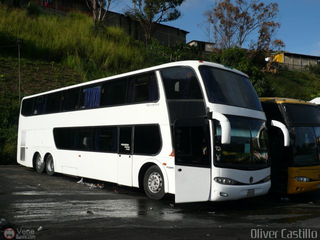 Particular o Desconocido oc131 por Oliver Castillo