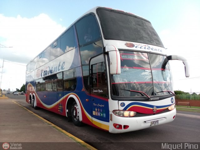 Expresos Occidente 169 por Miguel Pino