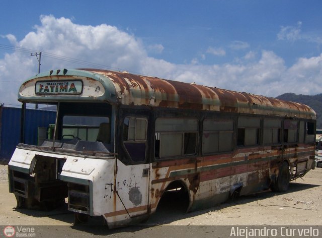 En Chiveras Abandonados Recuperaci�n Transporte Fatima por Alejandro Curvelo