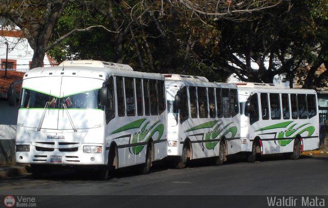 Garajes Paradas y Terminales Caracas por Waldir Mata