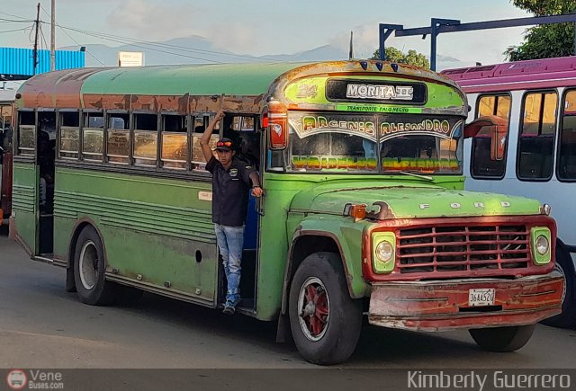 Transporte Palo Negro La Morita 2 024 por Kimberly Guerrero