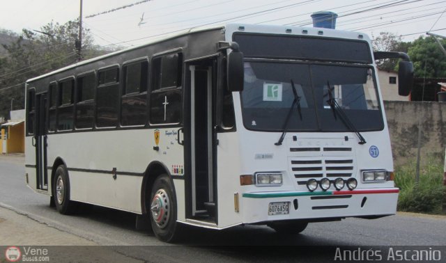 Transporte Unido 057 por Andr�s Ascanio