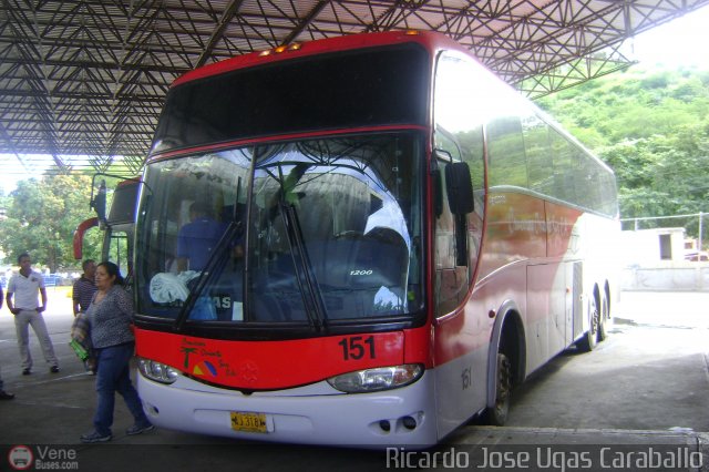 Cruceros Oriente Sur 151 por Ricardo Ugas