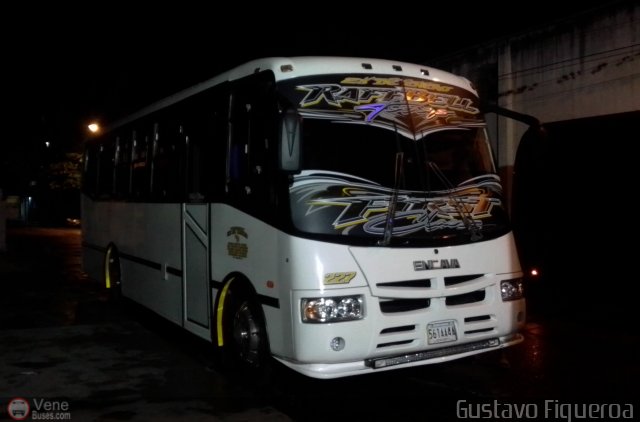 U.C. 23 de Enero 227 por Gustavo Figueroa