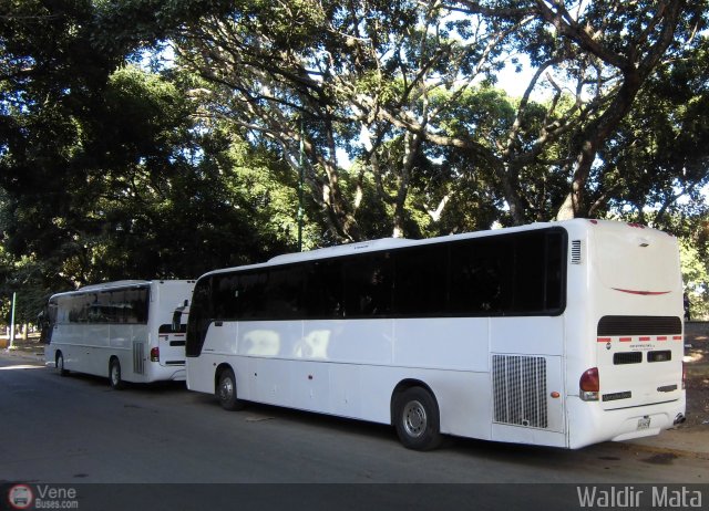 Garajes Paradas y Terminales Caracas por Waldir Mata