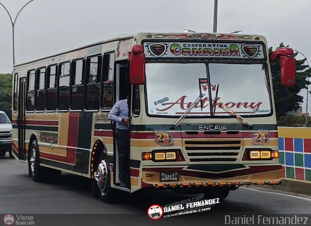 Cooperativa Canaima 24 por Daniel Fern�ndez