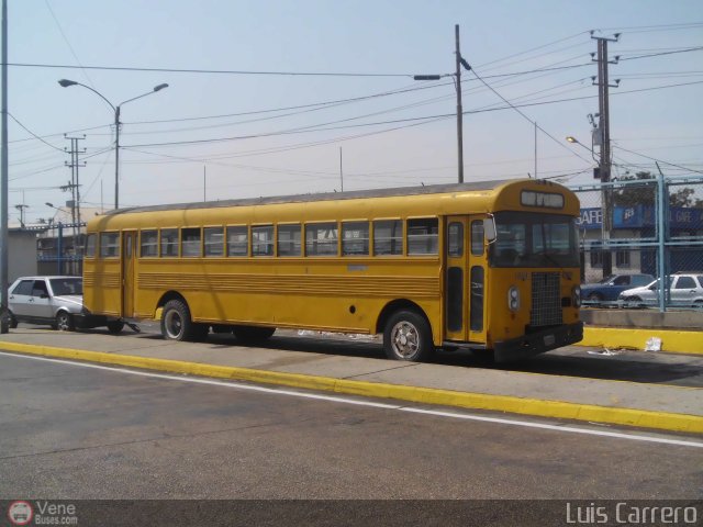 Particular o Transporte de Personal 202 por Luis Enrique Carrero