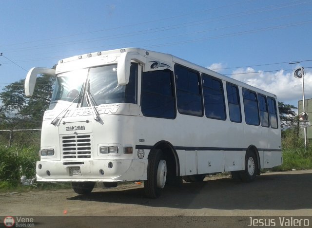 Organizaciones Unidas de C. Caracas - La Guaira 530 por Jes�s Valero