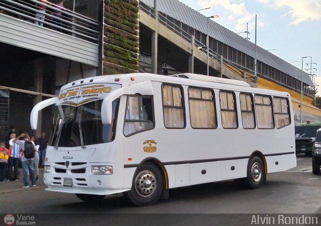 U.C. 23 de Enero 182 por Alvin Rond�n