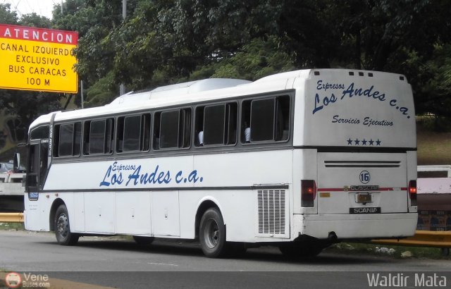 Expresos Los Andes 16 por Waldir Mata