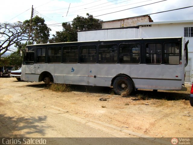 En Chiveras Abandonados Recuperaci�n Colectivos Guayas S.A por Carlos Salcedo