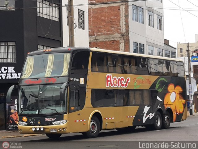 Transporte Flores Hermanos S.R.L 950 por Leonardo Saturno