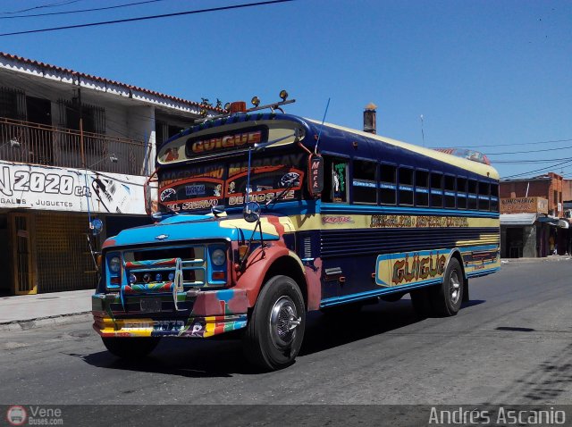 Transporte Arvelo 24 por Andrs Ascanio