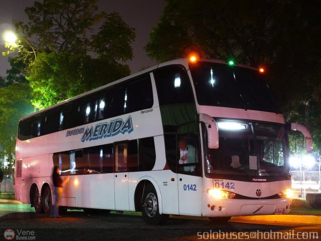 Expresos M�rida 0142 por J. Carlos G�mez