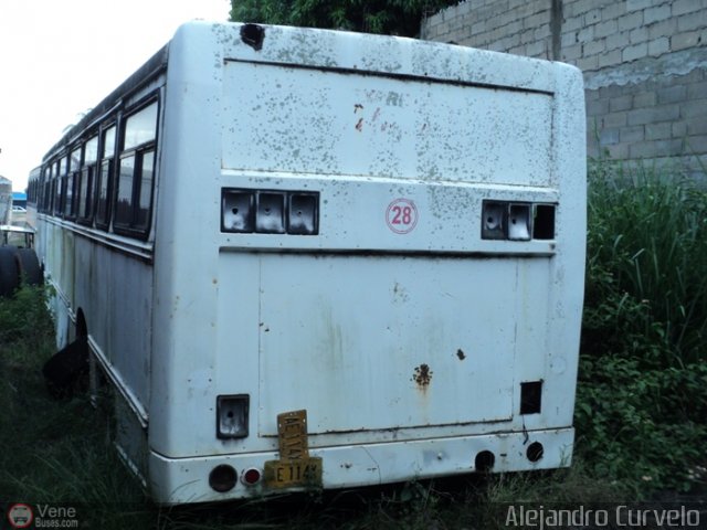 En Chiveras Abandonados Recuperacin 28 por Alejandro Curvelo