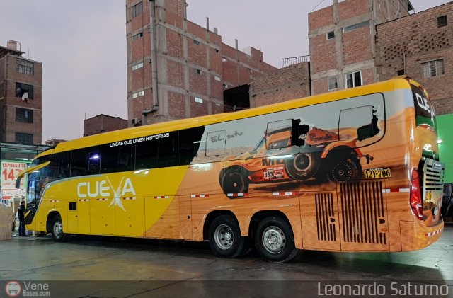 Transporte Cueva 706. por Leonardo Saturno