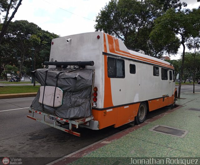 Particular o Desconocido CARACAS por Jonnathan Rodr�guez