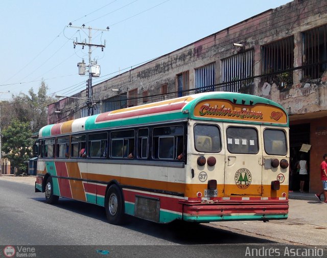 Cooperativa Carlos Arvelo 37 por Andrs Ascanio