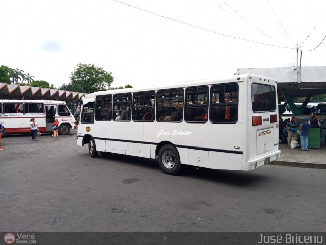 U.C. 23 de Enero 125  por Jos� Brice�o