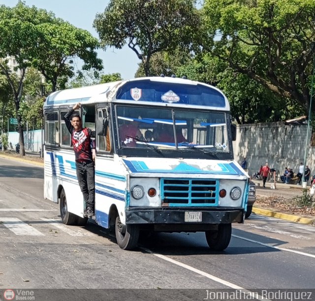 DC - Asoc. de Coop. de Transporte Ciudad Tiuna 037 por Jonnathan Rodr�guez