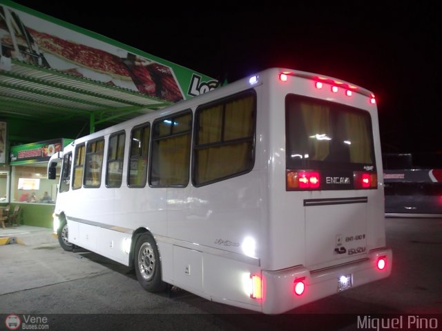 Particular o Desconocido 0010 por Miguel Pino