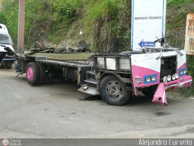 En Chiveras Abandonados Recuperacin AC0003 por Alejandro Curvelo