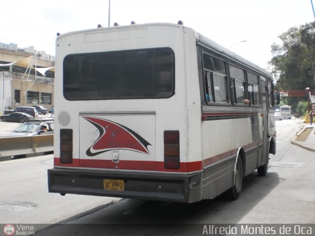 C.U. Caracas - Los Teques A.C. 001 por Alfredo Montes de Oca