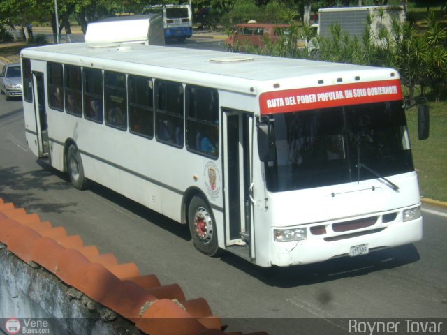 Uso Oficial 999 por Royner Tovar