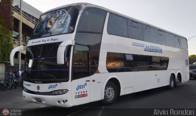 Expresos M�rida 0237 por Alvin Rond�n