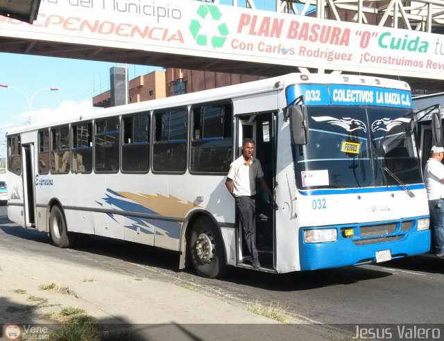 Colectivos La Raza C.A. 32 por Jess Valero