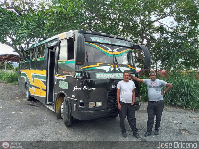 Profesionales del Transporte de Pasajeros 487 por Jos Briceo