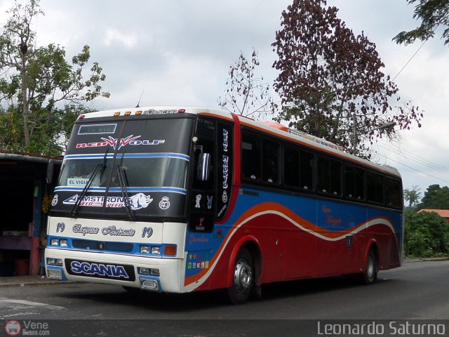 Expresos Horizonte 19 por Leonardo Saturno