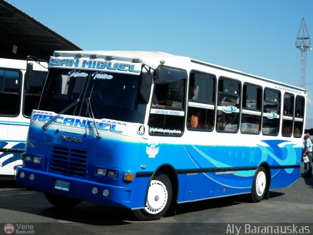 Uni�n Victoria 27 por Aly Baranauskas